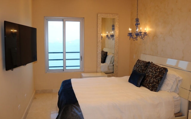 24P Penthouse Unique Design Ocean Views Panama