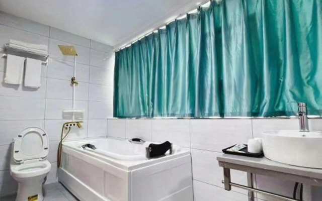 Haoshuai Business Hotel