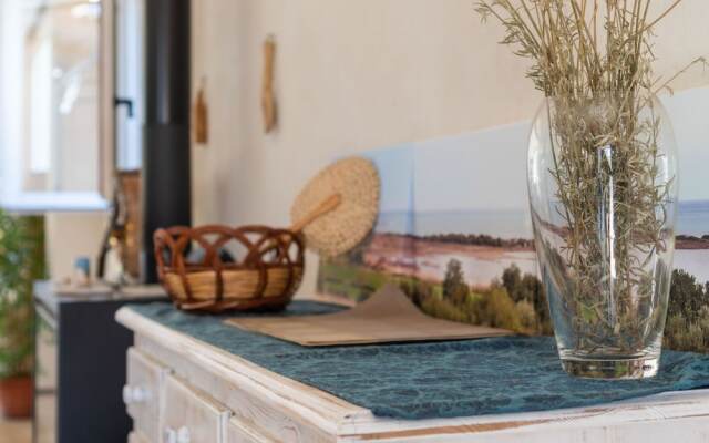 Farmhouse in Noto With Pool and Garden