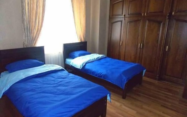 Cleopatra Palace Hostel