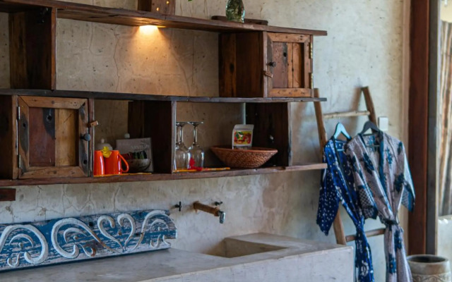 Mr Kahawa Waterfront Suites