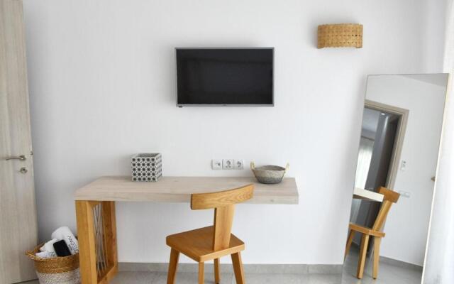 Angelos Boutique Suites