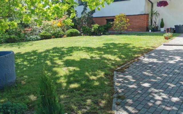 Garden View Home