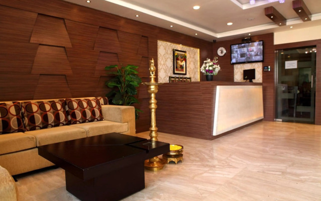 OYO Premium Avinashi Road Hope College