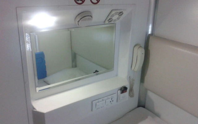 UFO Capsule Hotel
