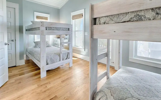 Clair de Lune(S)- Seacrest Bch