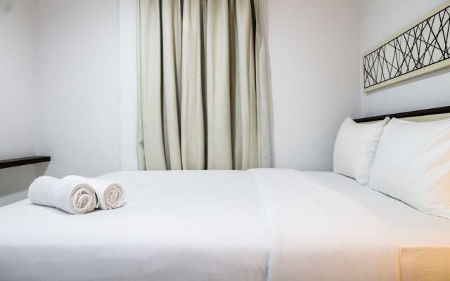 Cozy Studio Room Azalea Suites Apartment