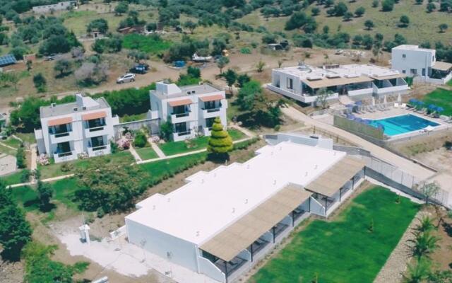 Eroessa Apartments
