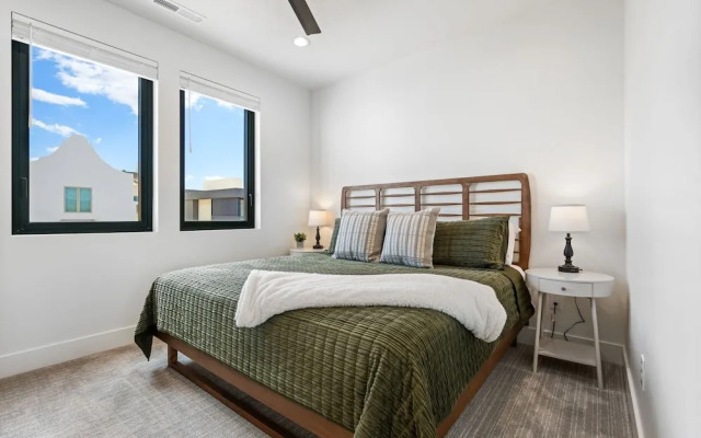 The Dugout 8 Bedroom Home