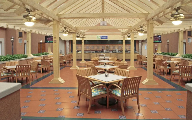 Holiday Inn Express Monterrey Galerias by IHG