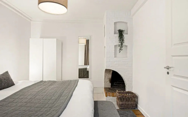 Gorgeuos Three-bedroom Apartment in Historical Copenhagen