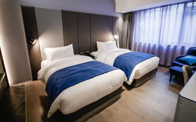 Lanou International Hotel, Hong Kong Middle Road, May Fourth Square, Qingdao