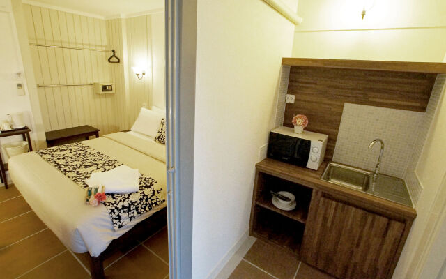 Baan Pimpisa Bangsaray Boutique Residence