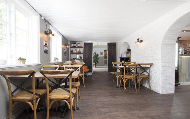 SKYR Guesthouse