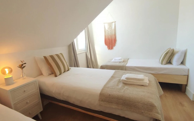 Lisbon Skyline Apartment by Misha s Place 5E