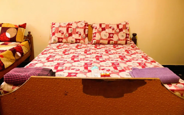 I-ROOMZ Surya Deluxe Lodge