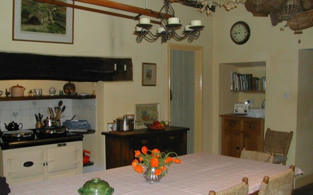 Alltybrain Farm Cottages and B&B