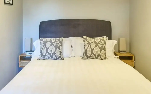 Host Stay Orchard Barn