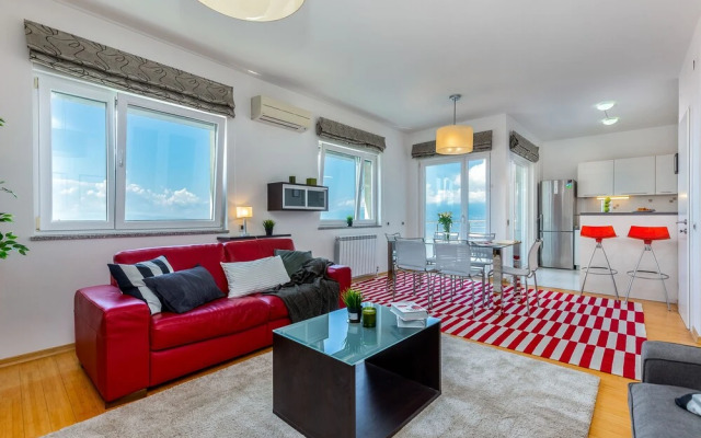 Apartment Bok