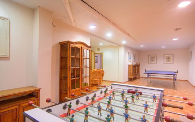 Twelve guest 6bedrooms Villa Montecarlo