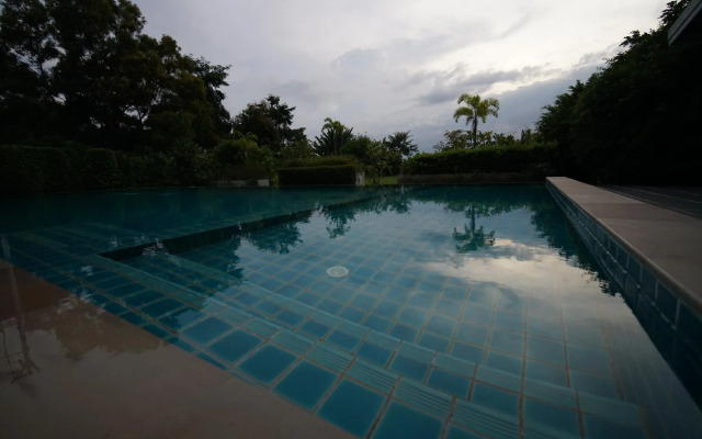 Sea Mountain Khanom Hotel