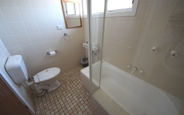 Sunseekers at Hat Head