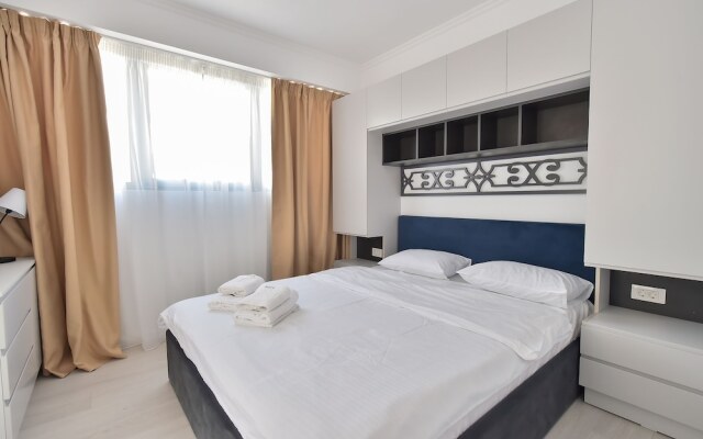 Wave 3 Promenada Apartments