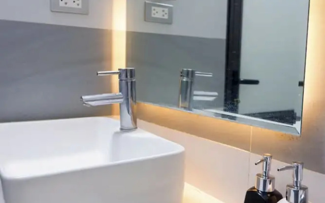 Vega Hanoi Hotel- Apartment