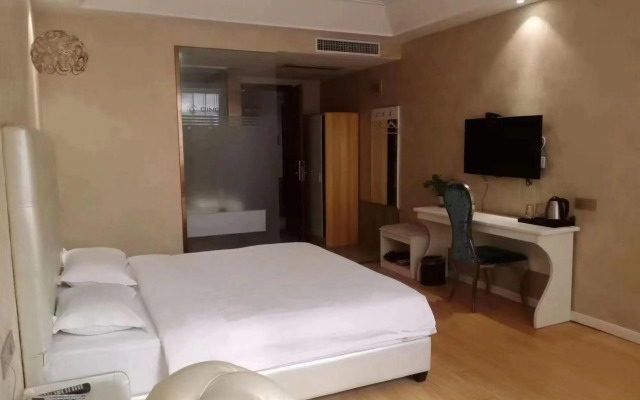 Qingluan Holiday Hotel