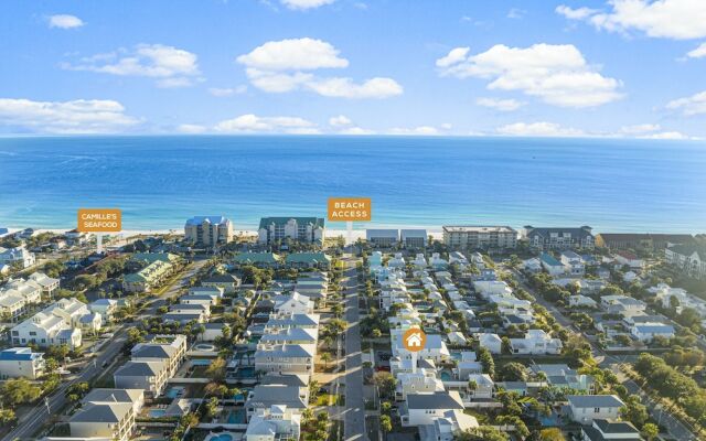 Destin Beach House - Gulf Moon by PHG