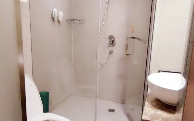 G Joyful · GAME E-Sports Hotel (Haiyuan Middle Road)