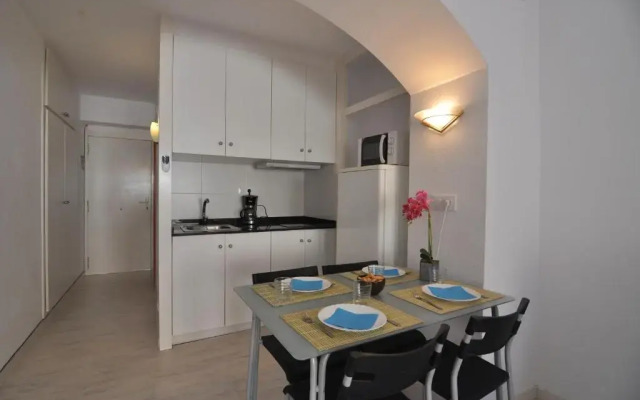 RNET - IR 7-47 Studios Roses Costa Brava