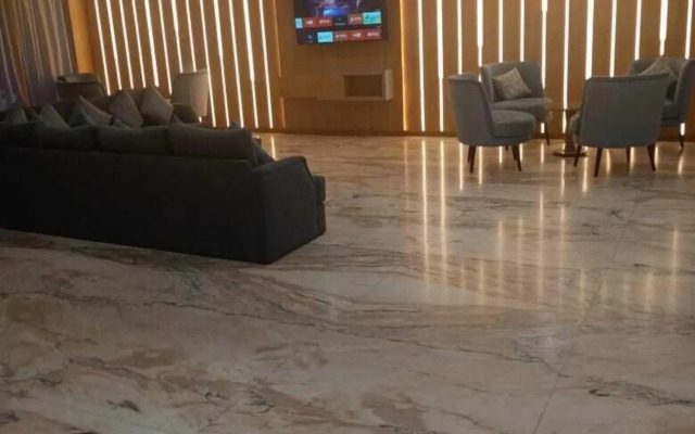 Al-Muteb Suites Khreis