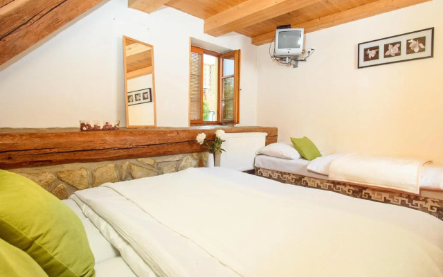 Hotel Bella
