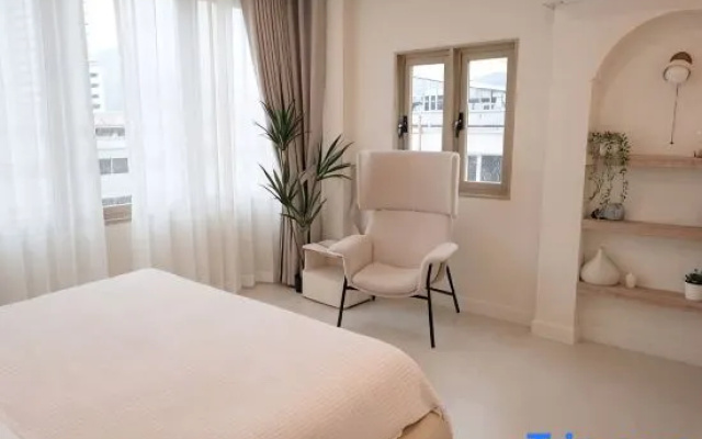 Patong Beach 2BR beautiful apartment 1 min walk
