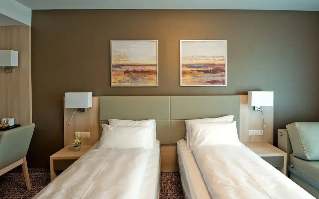 Molo Resort Hotel