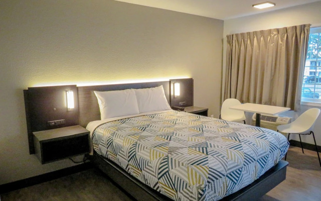 Motel 6 Tigard OR - Portland Southwest