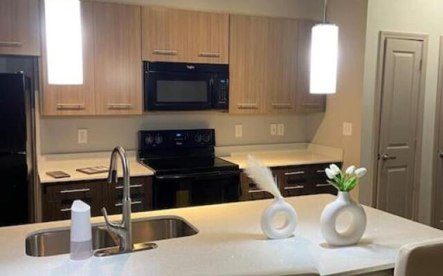 Downtown Luxury Apartment