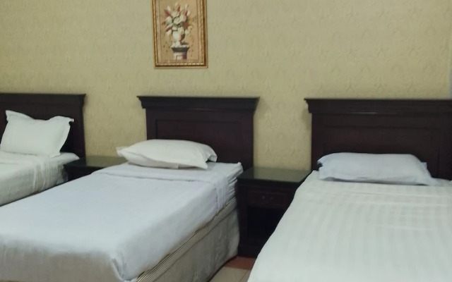 Qiswah star  hotel
