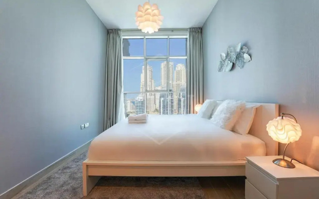 KeyHost - Studio One Dubai Marina - K1560