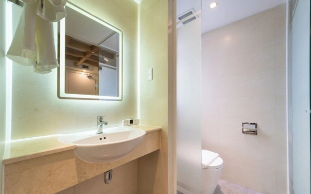 Nicecy Hotel - Truong Quyen