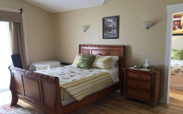 Lakeshore Inn Bed & Breakfast