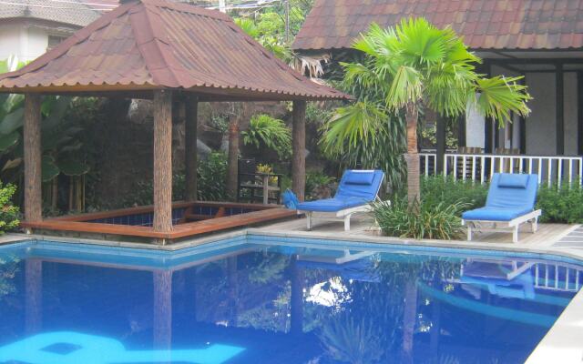 Gili Sands Hotel & Bar