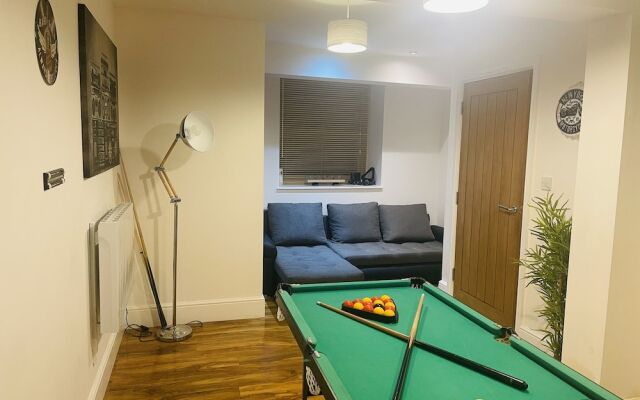 Hidden Hot Tub Retreat Apartment in Nottingham