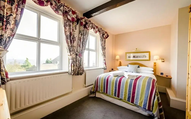 Three Acres Inn & Restaurant