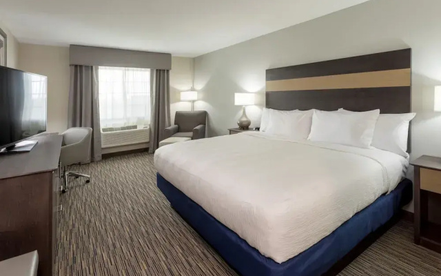 GrandStay Hotel & Suites