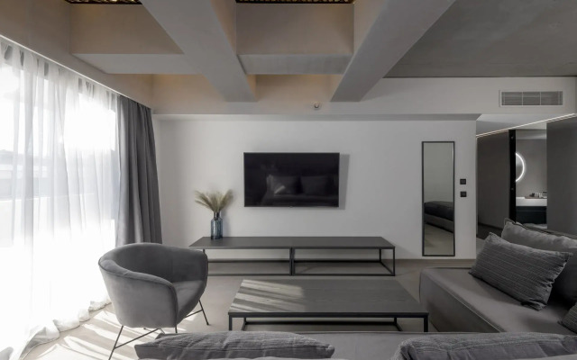 Essence Suites