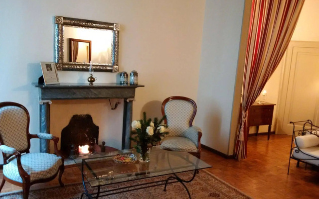 Antica Dimora B&B in Historic Residence