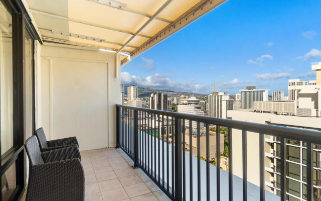 Oceanview Penthouse Suite