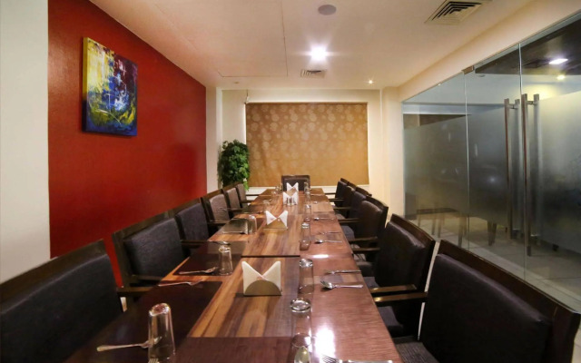 Continental Park Hotel